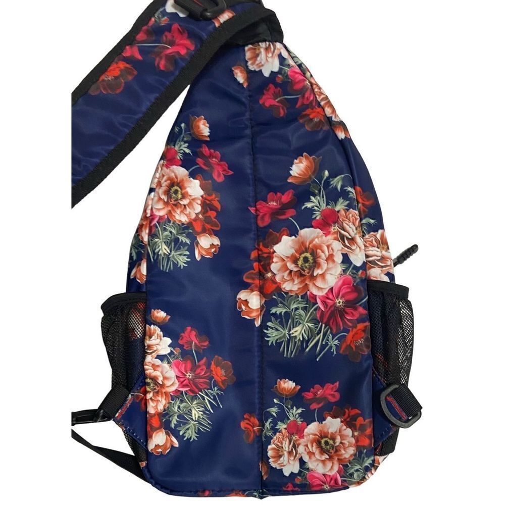 MOSISO Mini Sling Backpack,Small Hiking Daypack - Picture 7 of 11